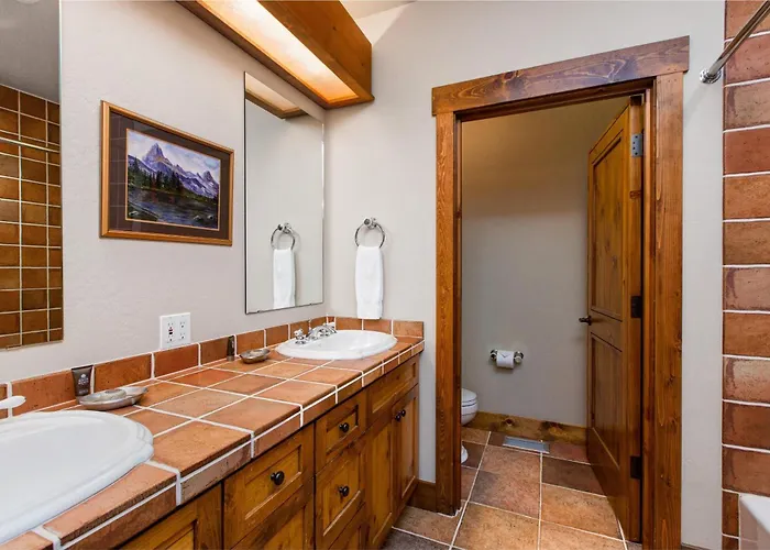 Abode At Moosehead *